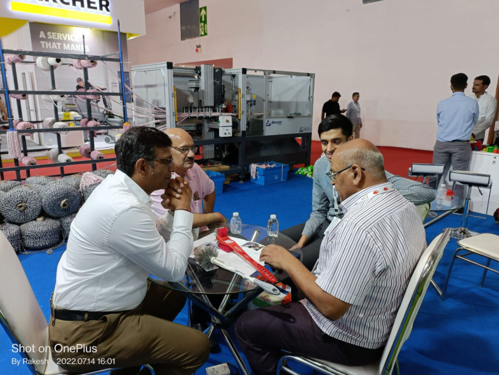 PHOTO 2022 07 14 18 25 35