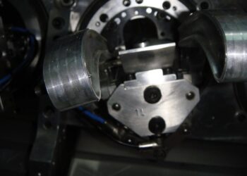 Double-Hockey-Clamps-1-min